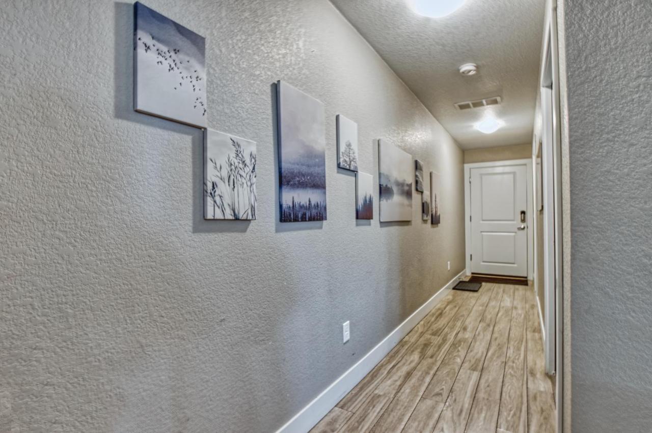 Modern Townhome Near Old Town, Breweries, & River! Форт Колинс Екстериор снимка